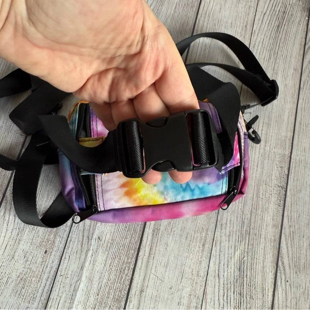WALT DISNEY WORLD Mickey Mouse Tie Dyed Fanny Pack - Picture 6 of 8